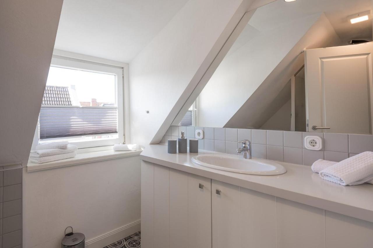 Apartmenthaus Theodor Storm - Unter Sternen Husum  Bagian luar foto